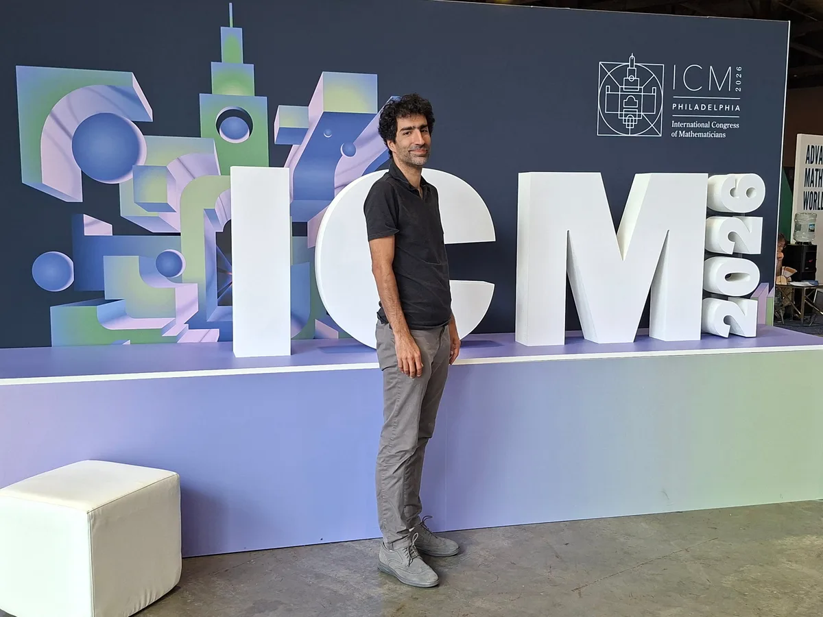 Shayan Oveis Gharan, matemático iraní en EE UU: “A veces hago el cálculo de cuánto de mis impuestos ha ido a los bombardeos en Irán”
