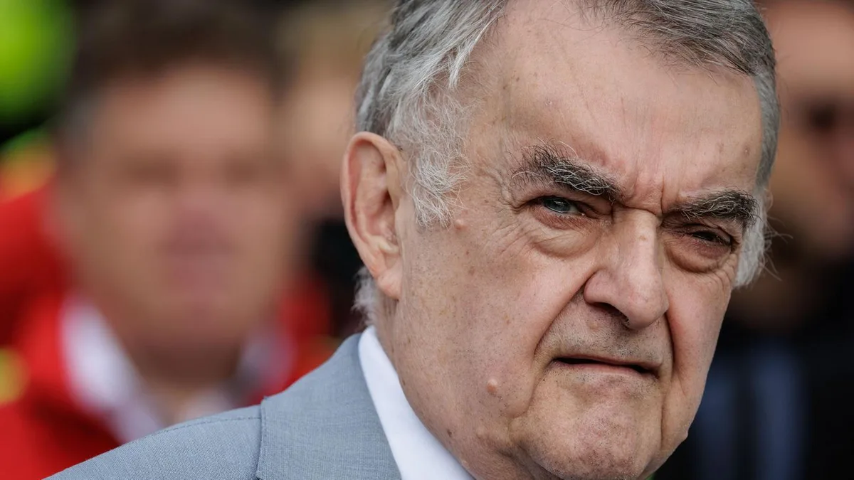 CDU-Politiker: NRW-Innenminister Reul erhielt nach Sturz neue Hüfte