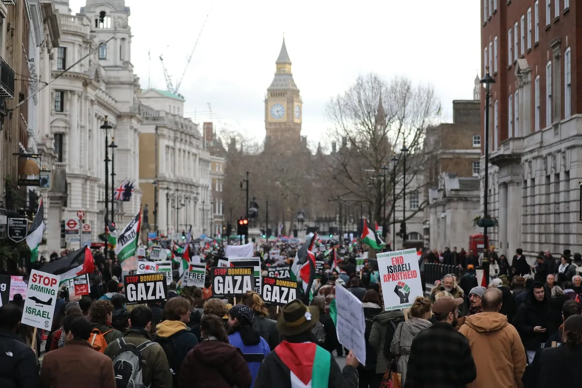 London protests LIVE: Thousands expected at major pro-Palestine march and counter-demo on Embankment