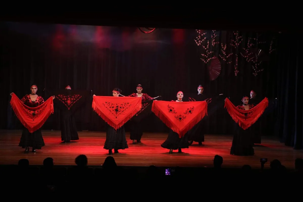Flamenco toma conta da Morada dos Baís com 20 bailarinas nesta sexta
