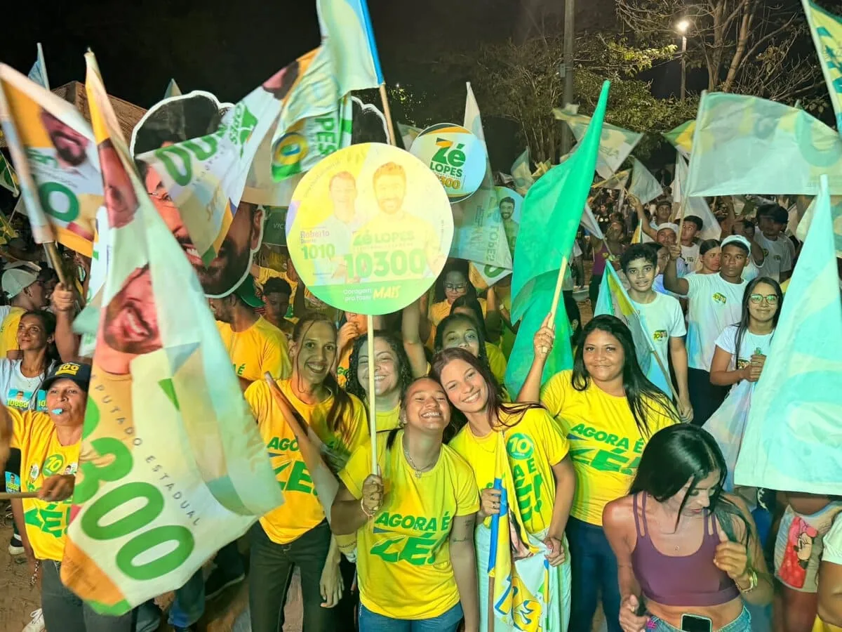 Ato em apoio a Alan Rick reúne multidão no João Eduardo II, em Rio Branco