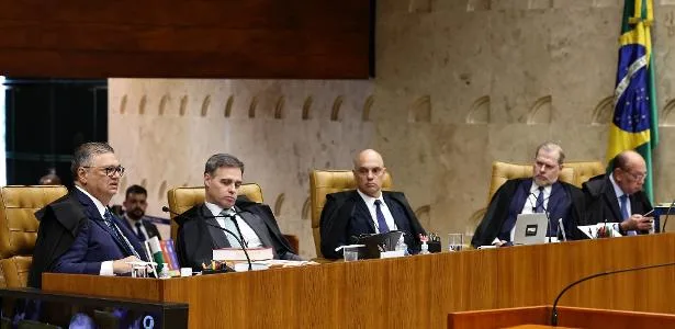 Casado: Centrão e direita passam ilesos pela crise do STF