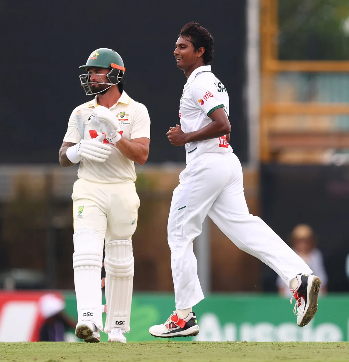 Weatherald dropped, Renshaw called up for second Test against Bangladesh