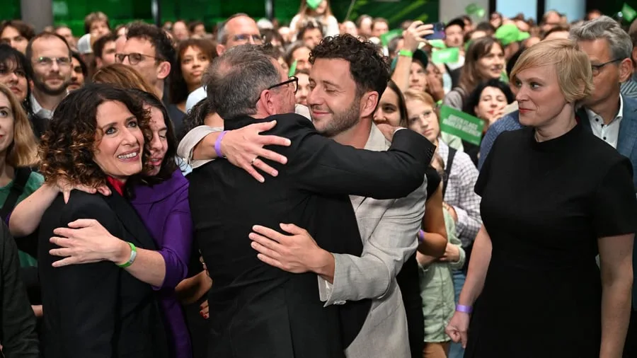 Abgeordnetenhauswahl: Berliner Grüne streben Koalition mit Linken und SPD an