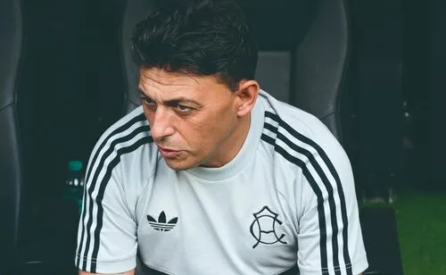 Ángel Villacampa lanza advertencia al resto de la Liga Femenil: "América está para todo"