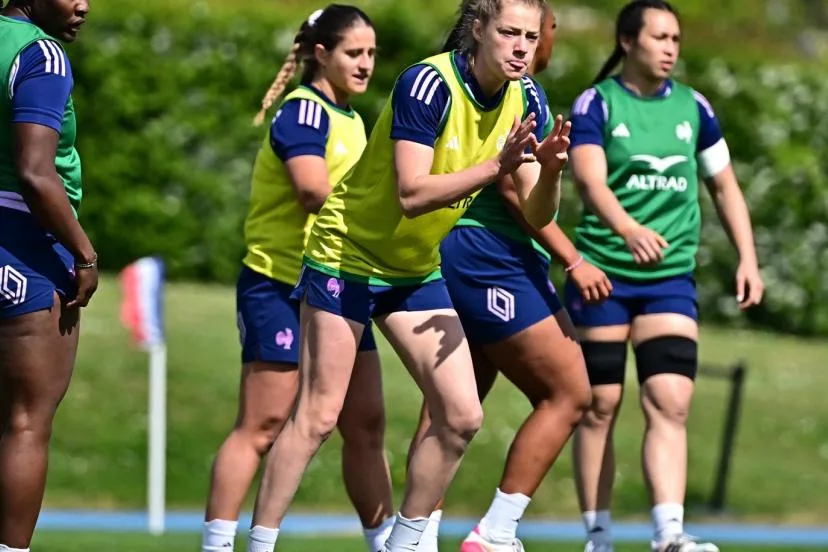 Emilie Boulard de retour à l'arrière, Elisa Riffonneau au talonnage : la compo probable des Bleues contre l'Australie