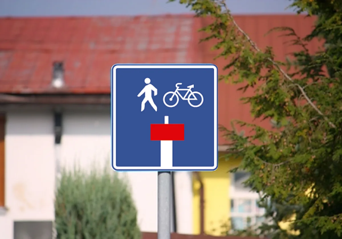 La nueva señal de tráfico para las calles sin salida: la DGT modifica la normativa y añade nuevos iconos