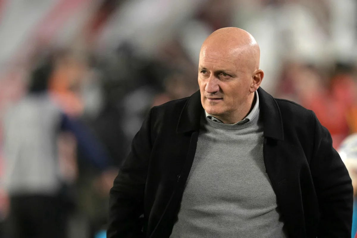 Pablo Repetto, el uruguayo que debió dejar el fútbol abruptamente y como DT es una pesadilla para River