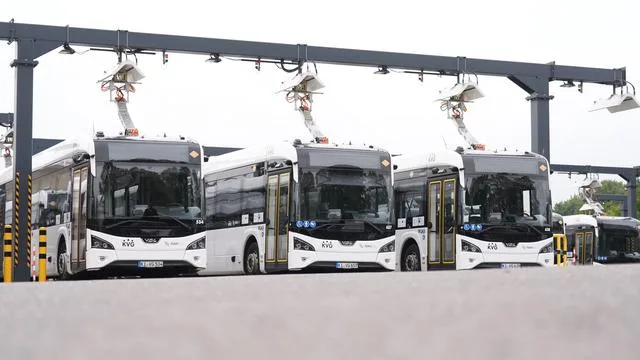 Tarifverhandlungen: Verdi ruft zu weiterem Warnstreik im Nahverkehr auf