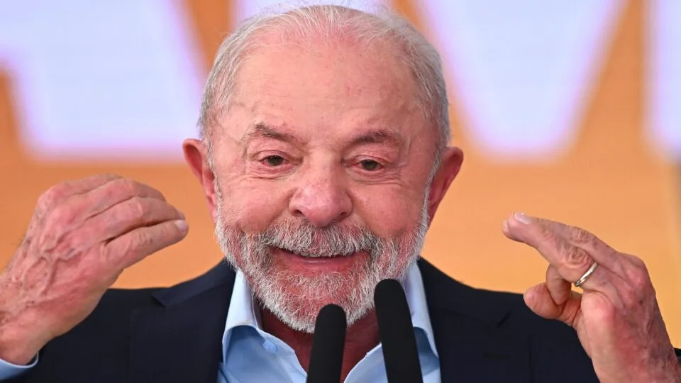 “Abra-se o sigilo de todo mundo”, diz Lula sobre investigação envolvendo ministros do STF
