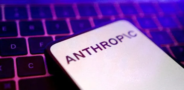 Anthropic e Accenture investirão US$ 2 bi para avaliar segurança de IA
