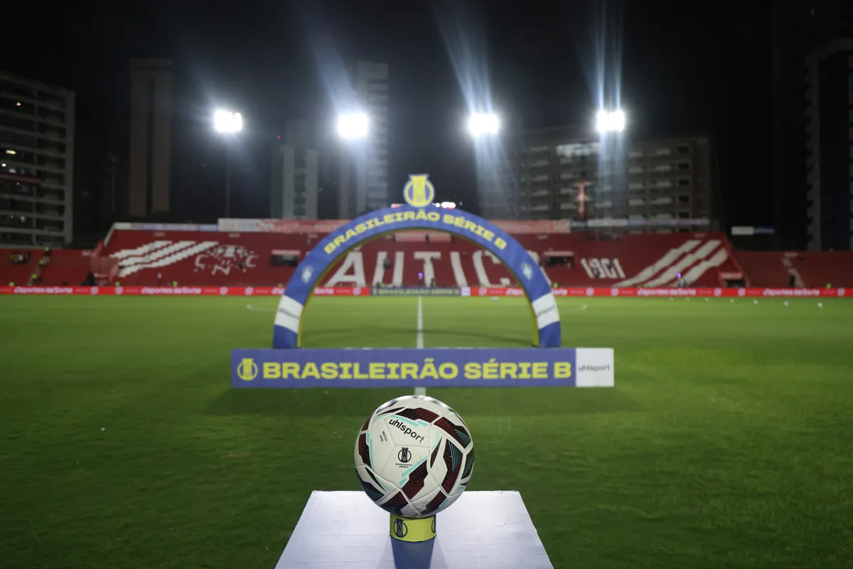 Náutico x Ceará: onde assistir ao vivo, horário e escalações