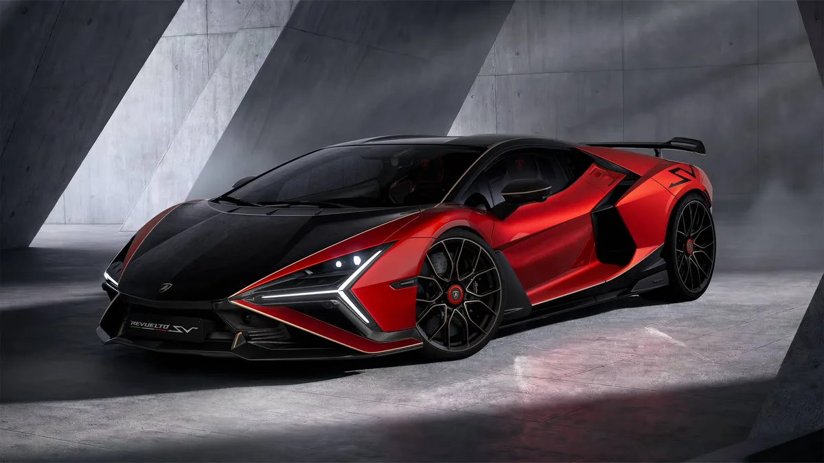 Novo Lamborghini Revuelto SV é revelado com V12 híbrido e 3 motores elétricos para entregar 1.065 CV, 80% mais downforce, 0 a 200 km/h em 6,7 segundos e modo Pilota inspirado nos carros GT3
