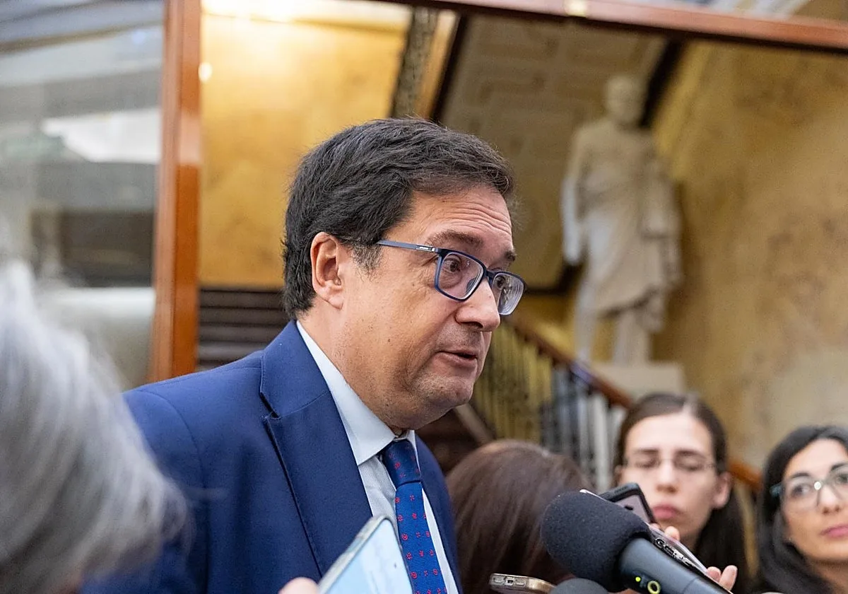 Cae el decreto de 'lobbies' tras entorpecer durante tres semanas la actividad en la Administración