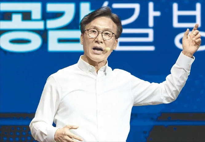 김민석 “鄭 ‘중도는 없다’론자” 정청래 “폭력적 모욕주기”