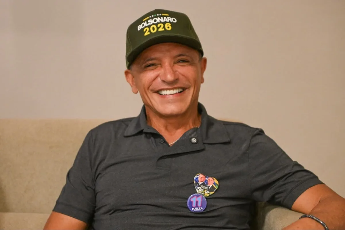 Bittar diz que Flávio Bolsonaro agiu de forma democrática ao gravar com Alan Rick