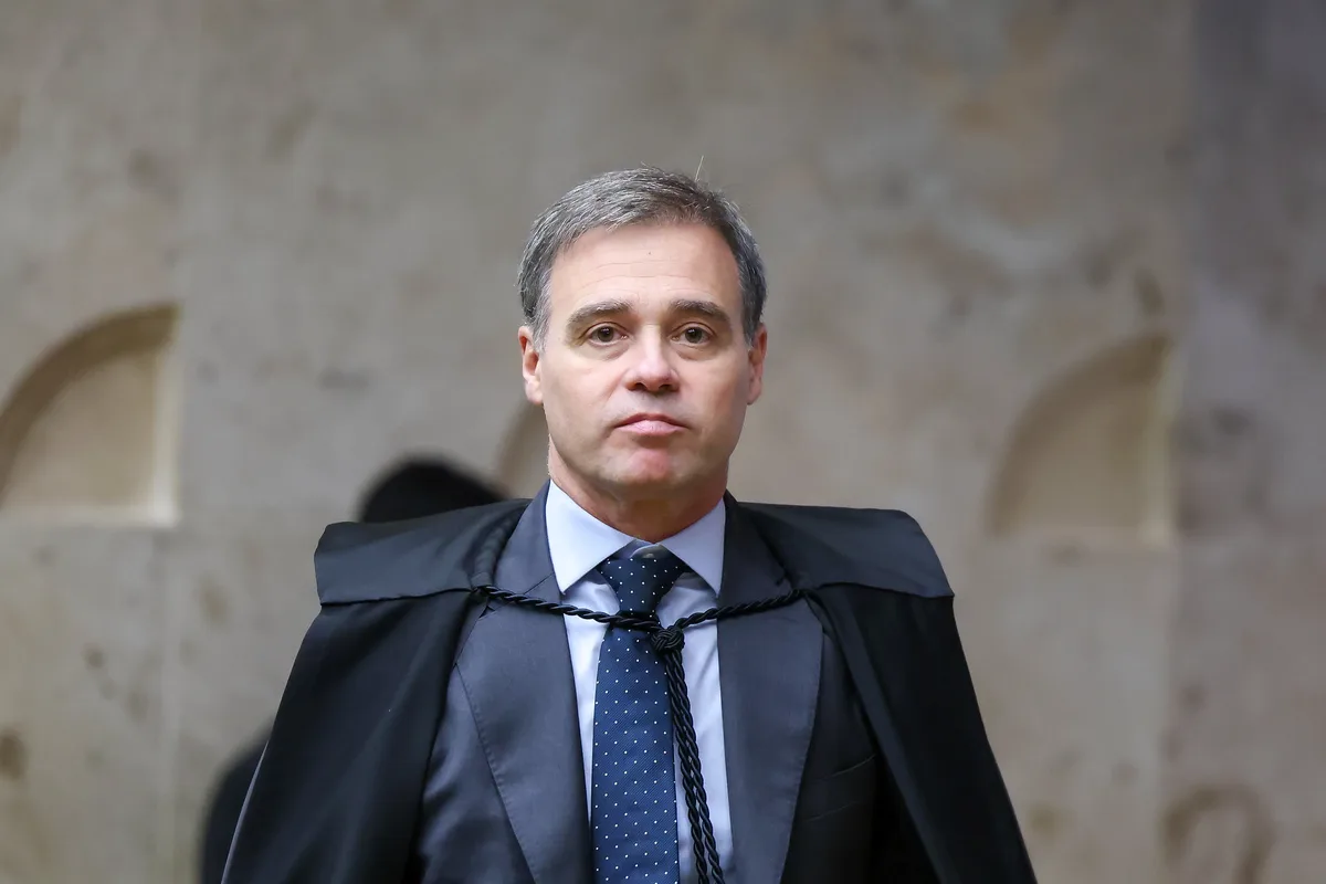 Mendonça rebate Moraes e nega sigilo parcial no caso Master