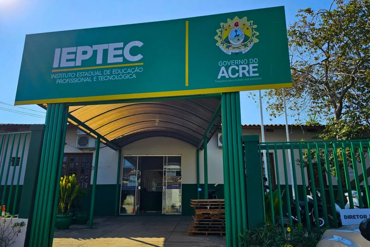 Ieptec convoca aprovado para professor bolsista em Rio Branco