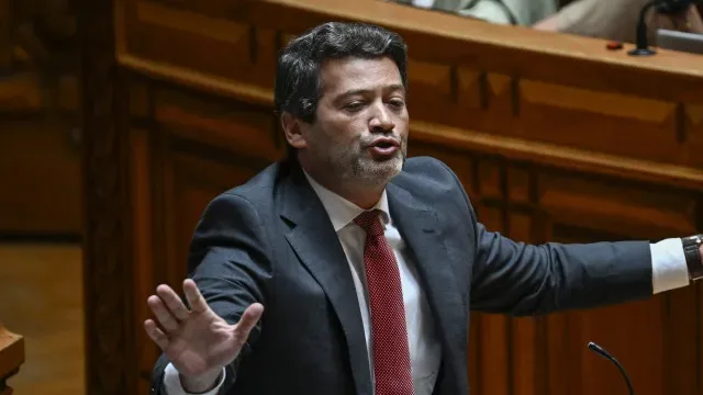 Chega muda inquérito a Luís Neves, mas contraria alertas de Aguiar-Branco