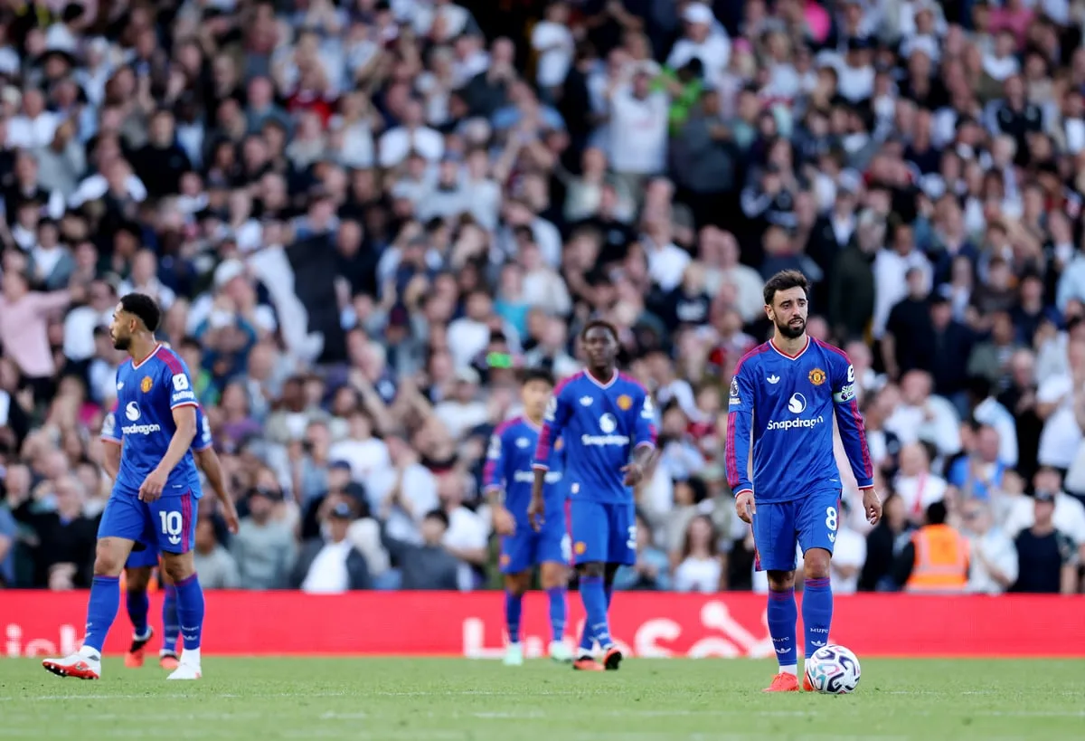 Gary Neville rips into 'absolutely pathetic' Manchester United for 'worst 15 minutes ever'