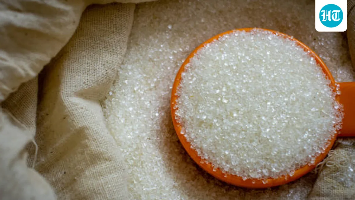 Centre halves sugar stock limit for dealers to 2,000 quintals from September 15