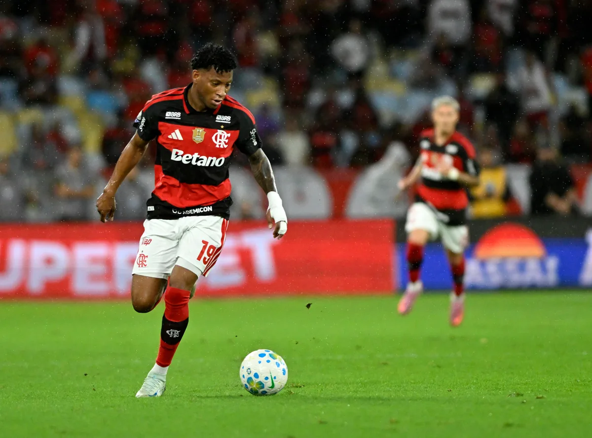Equador informa lesão de Plata e corta atacante do Flamengo de amistosos