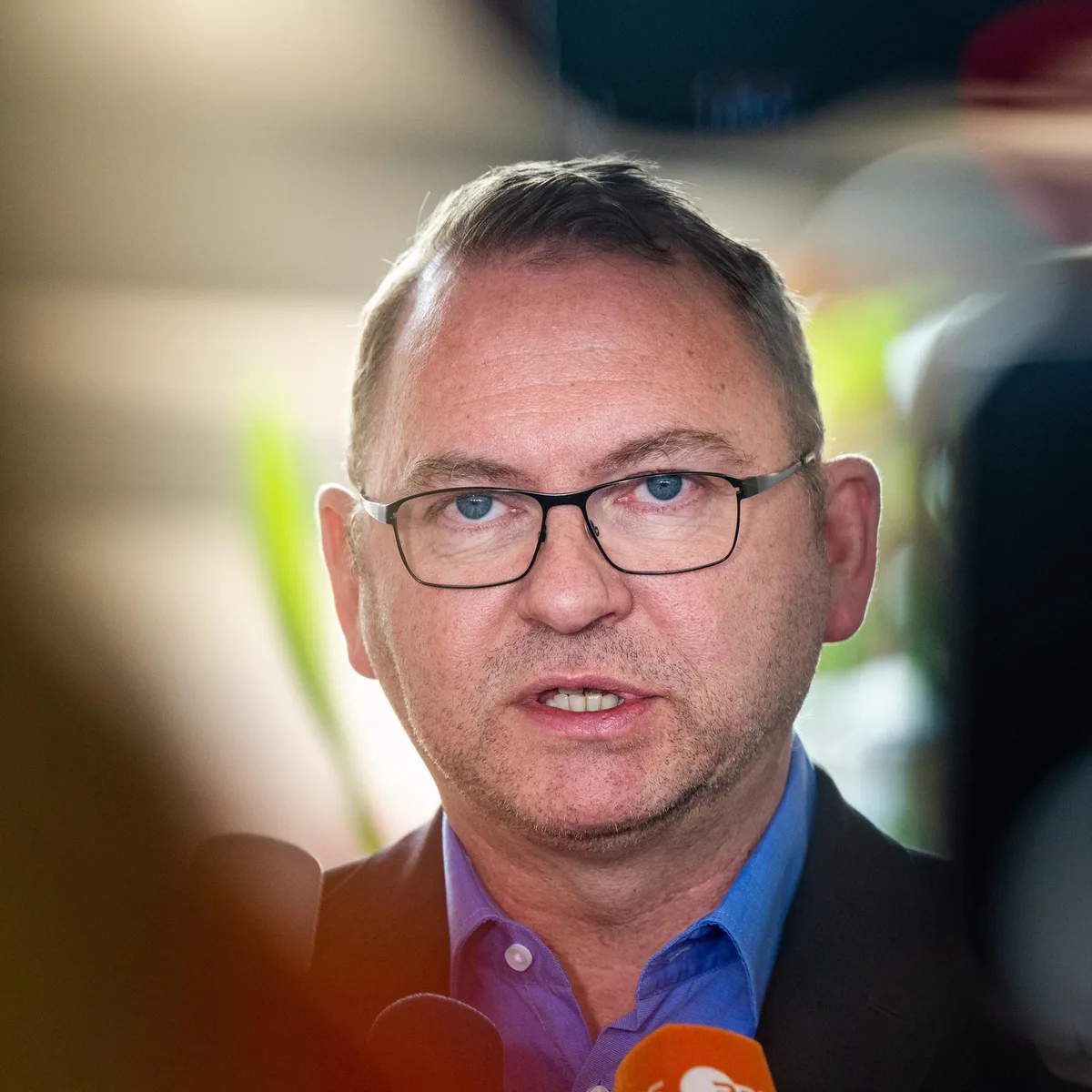 Verkehr - Weiter Kritik an Tankrabatt