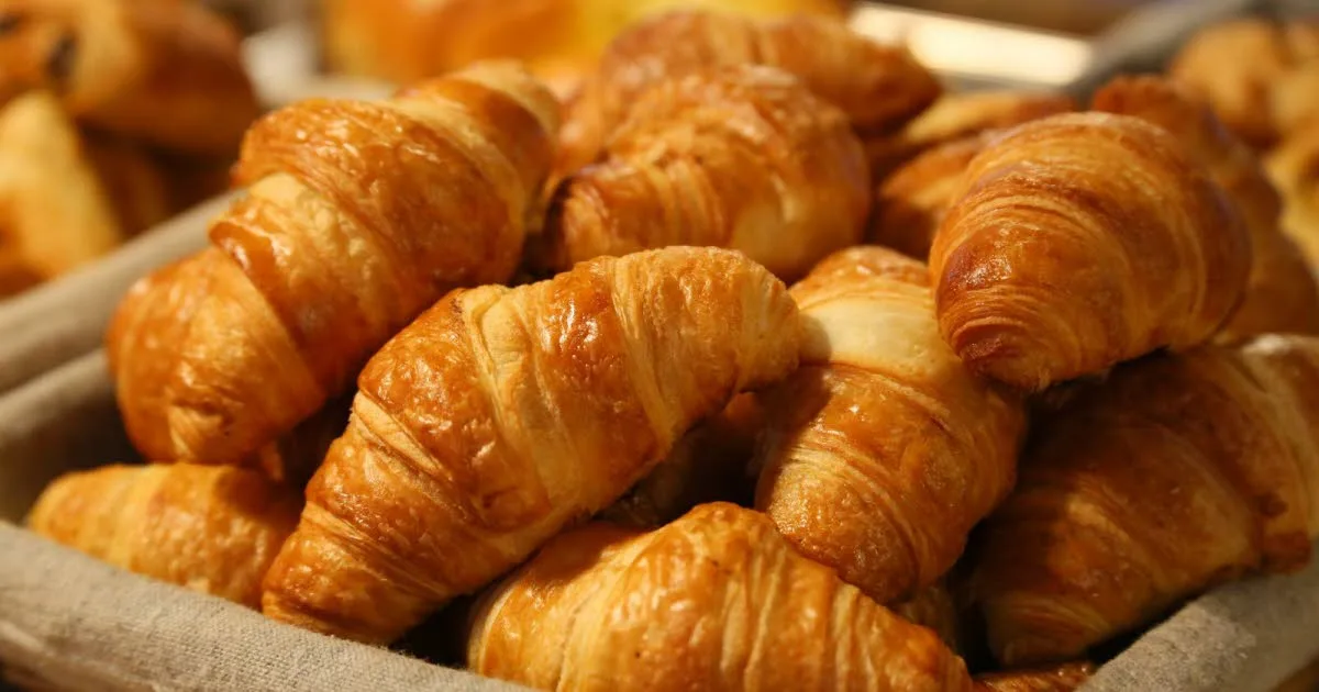 Suisse. Une retraitée paye son croissant 1 700 euros : elle avait confondu son code avec le pourboire...