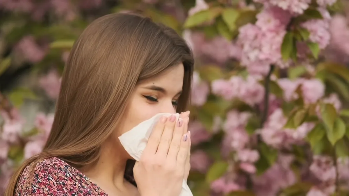 Australians warned to brace for severe hay fever season ahead