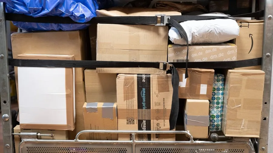 Gegen Paketflut: Kleine Pakete von Online-Shops kosten bei Einfuhr bald extra