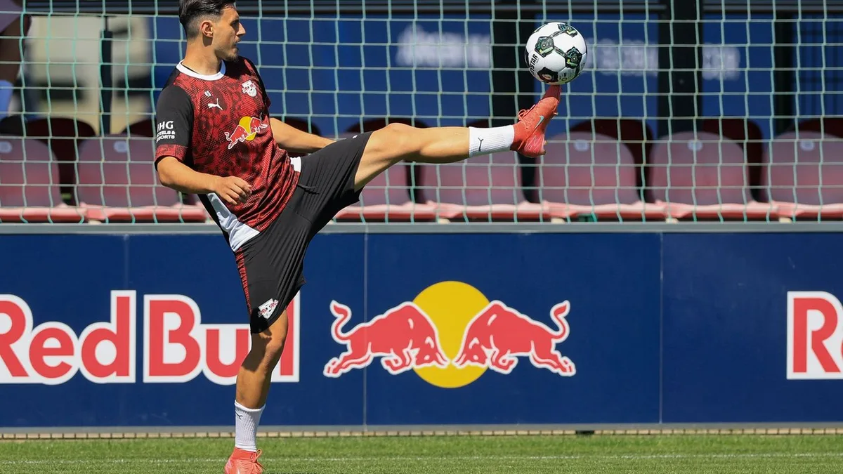 Fußball-Bundesliga: Eljif Elmas verlässt RB Leipzig wieder per Leihe
