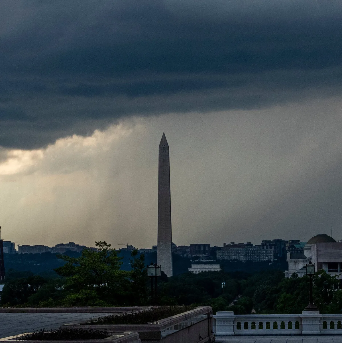 A Powerful Nor’easter Is Taking Shape. How It Could Affect Your Forecast.