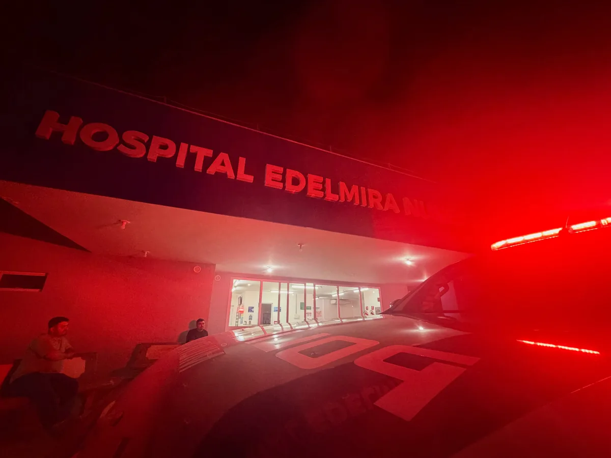 Jovem de 20 anos é assassinado ao ser chamado no portão por atirador