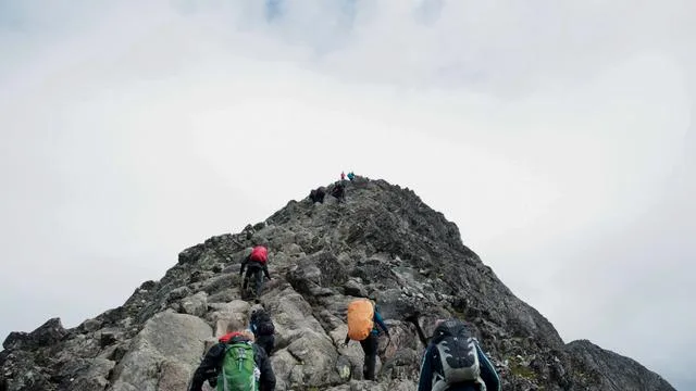 Verhalten beim Bergwandern: Der Piefke mit Flip-Flops am Berg? Das war ich
