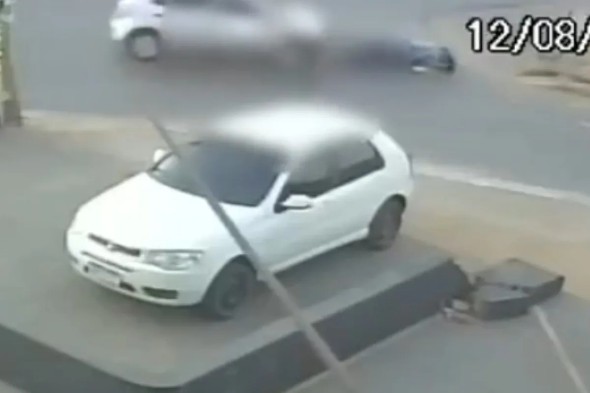 Vídeo: motociclista morre após ser atingido por motorista sem CNH em avenida de Cuiabá