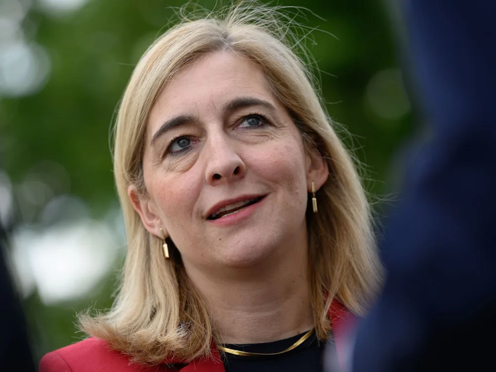 Bundespolitik: Kanzleramtschefin spricht von „gemeinsamer Kraftanstrengung“ vor Kabinettsklausur