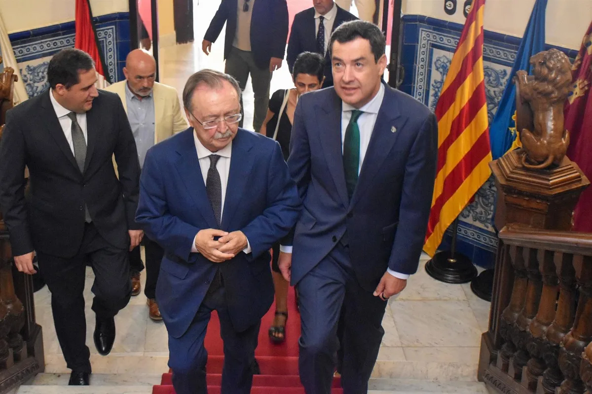 Moreno traslada desde Bruselas su "apoyo, cariño y confianza" en Ceuta: "Estáis devolviendo la dignidad a España"