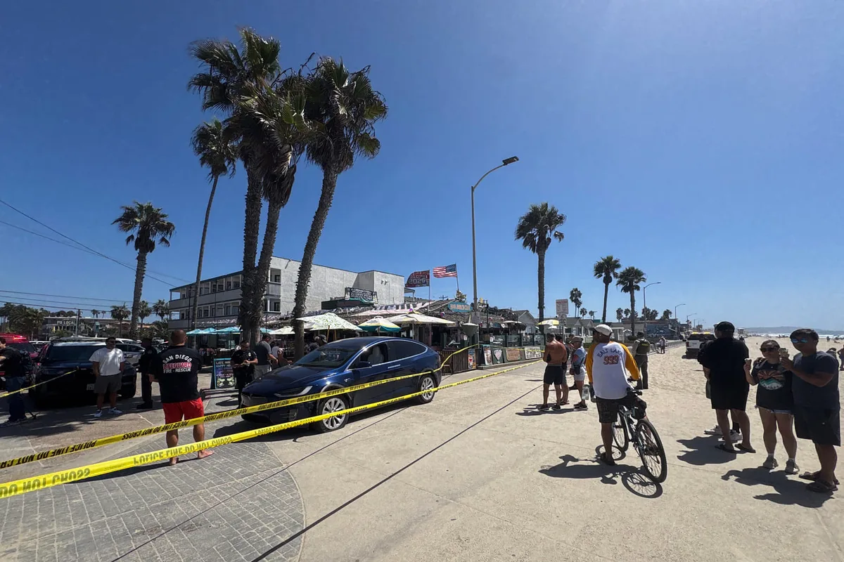 Bystanders chase down man accused of striking woman while speeding in stolen car on San Diego boardwalk