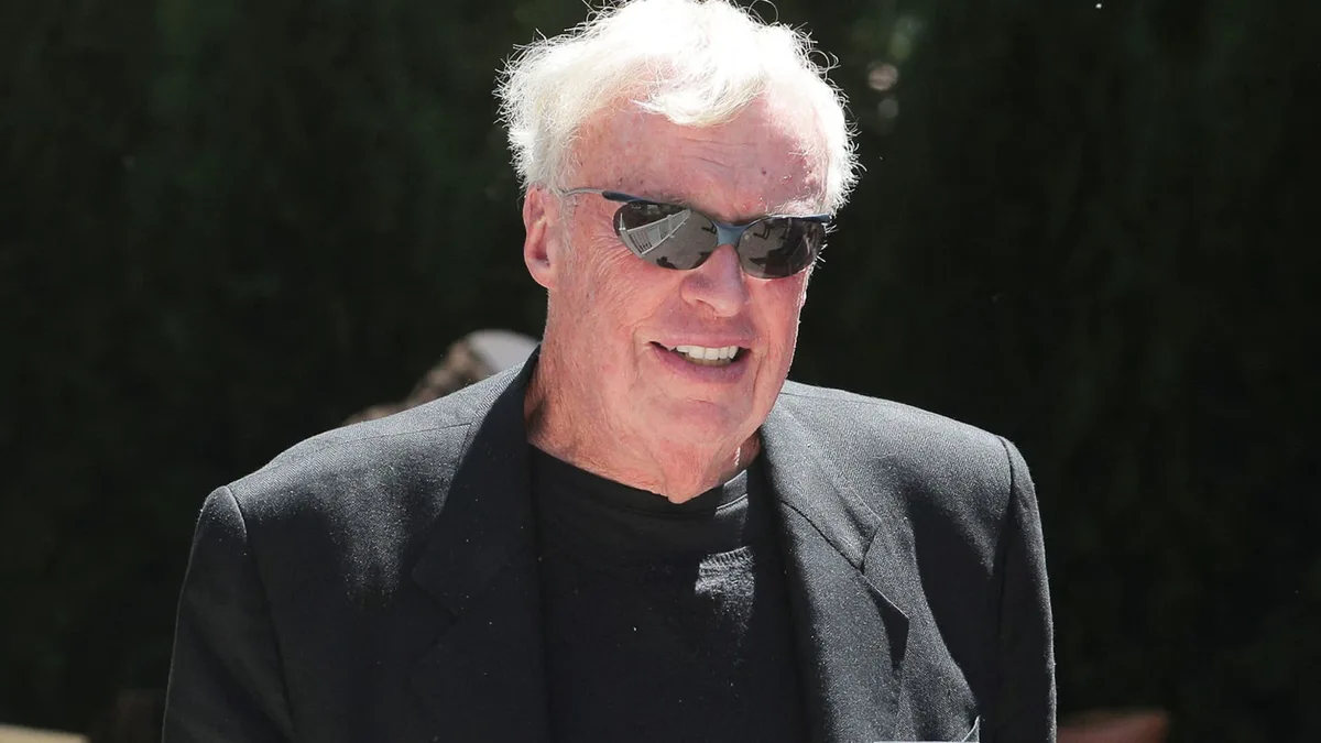 Nike co-founder Phil Knight to donate $1.1 billion to Oregon medical center