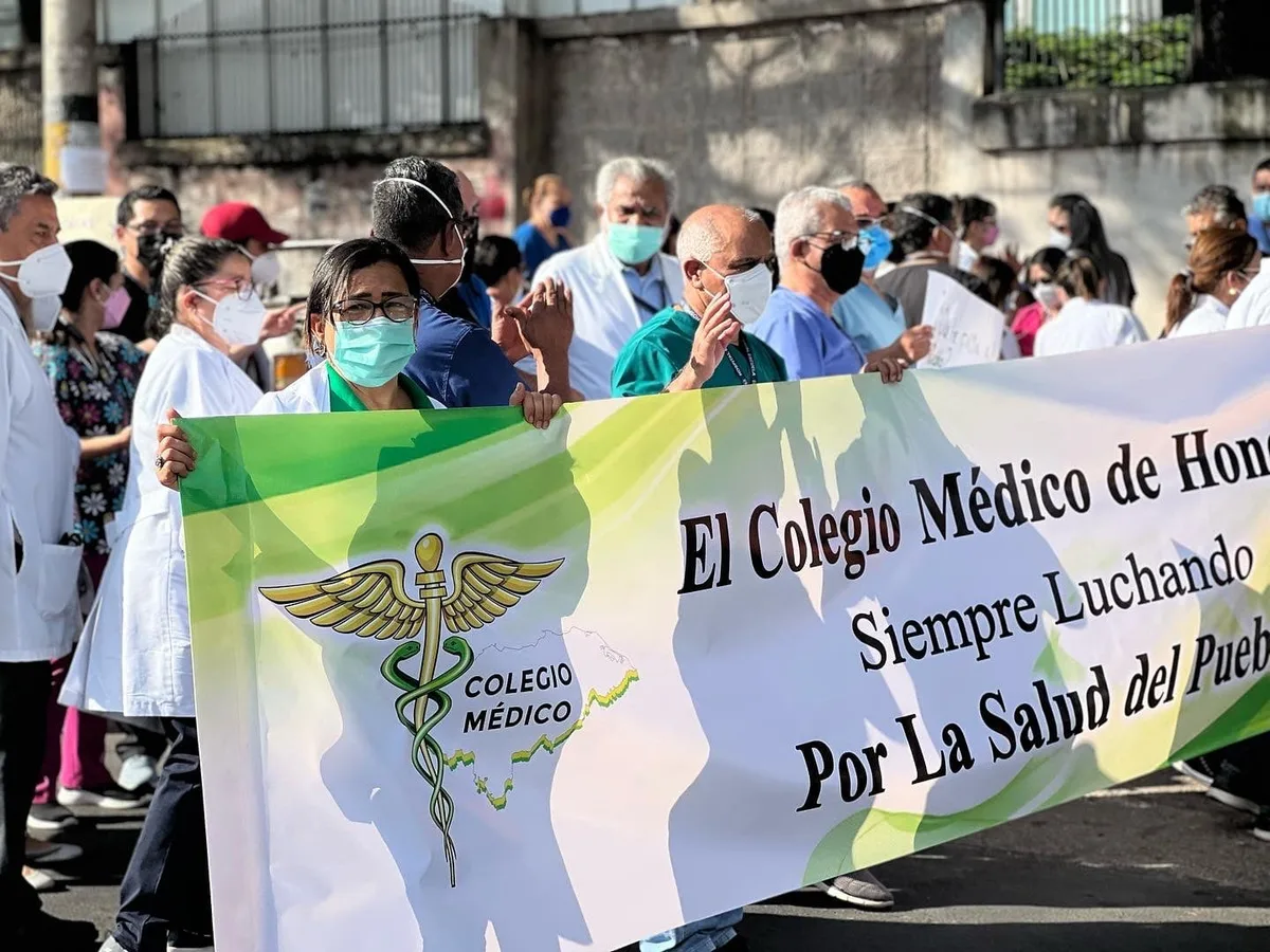Honduras: empresarios y sociedad civil exigen soluciones ante huelga médica