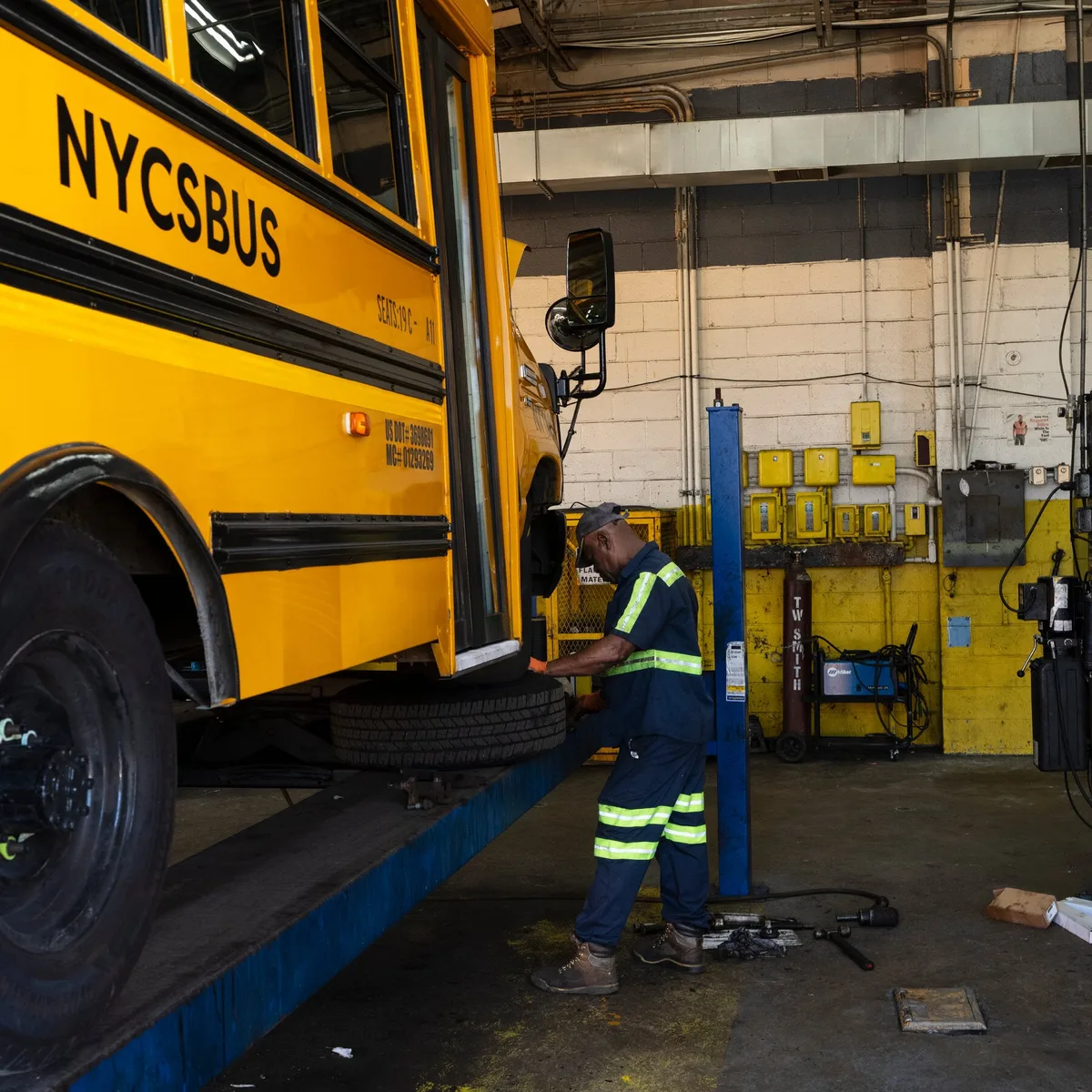 Why Some Schools Are Hitting the Brakes on Electric Buses