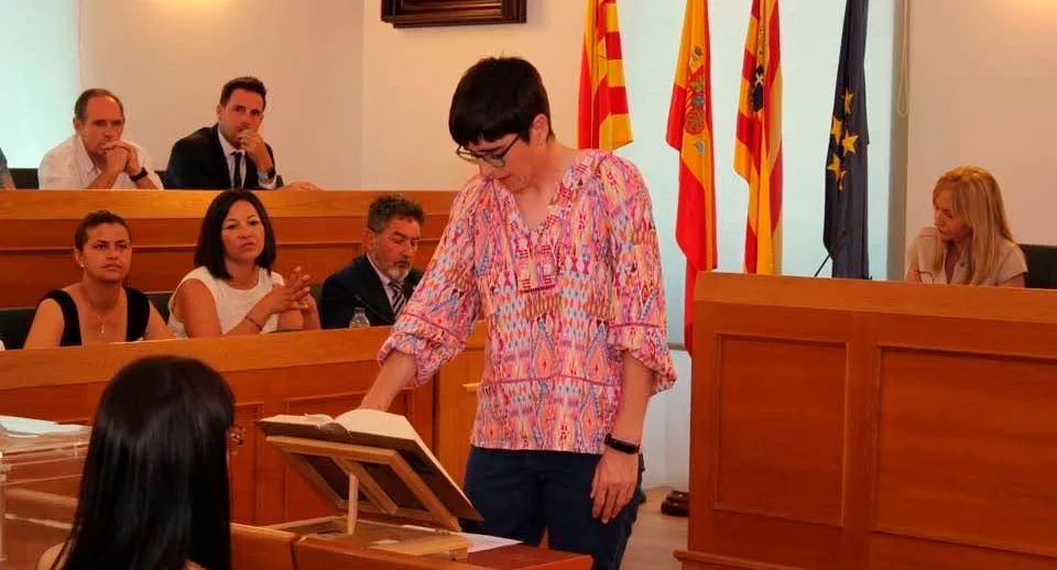Muere la alcaldesa de Fuentes de Jiloca (Zaragoza) atropellada por su propia furgoneta cuando trabajaba repartiendo el correo