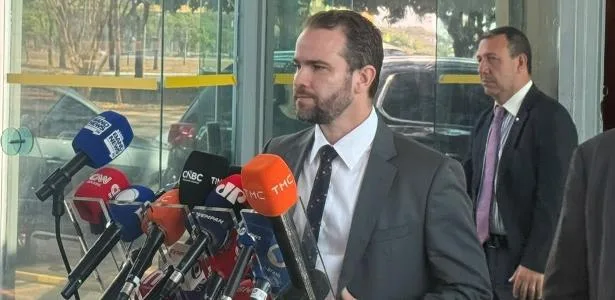 Patrocinador do filme de Bolsonaro recebeu do crime organizado, diz Durigan