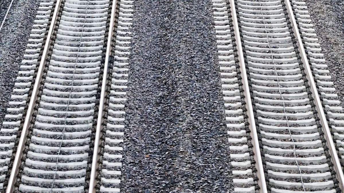 Bahnverkehr: Im Tarifkonflikt der Saarbahn rollt wieder Ersatzverkehr