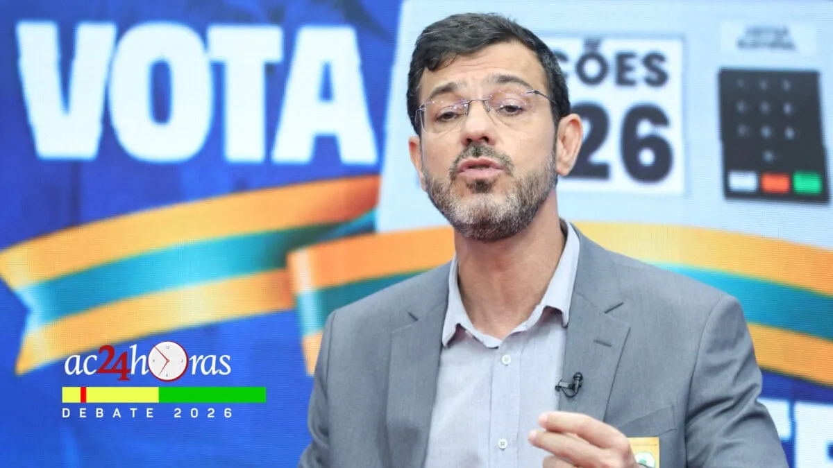 Thor Dantas questiona Bocalom sobre habitação, transporte e serviços públicos