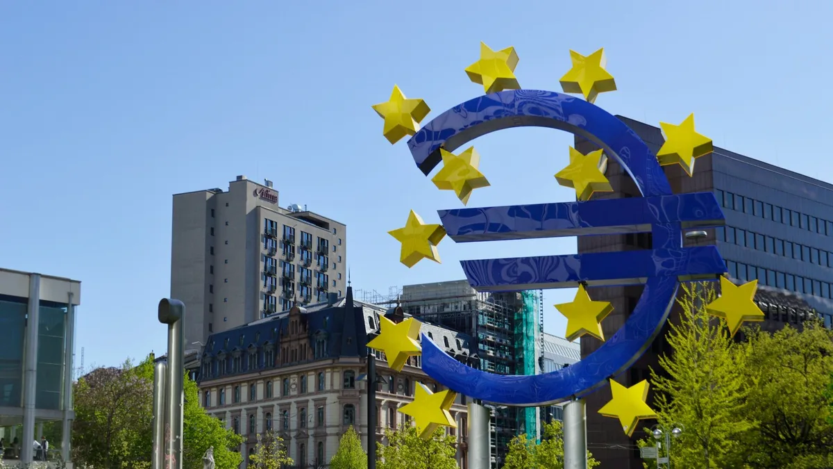 Afinal, economia da Zona Euro cresceu 1,2% no segundo trimestre