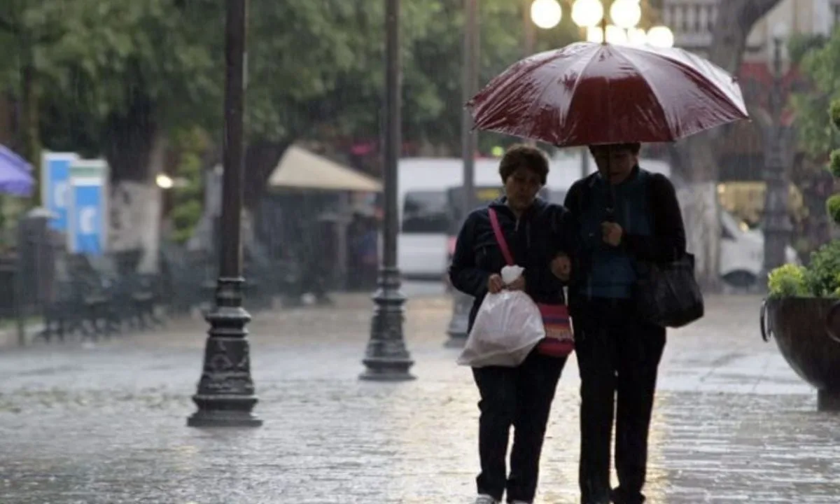 Lluvias intensas elevan el riesgo de inundaciones y obligan a evacuar familias en Honduras mientras declaran alerta en varios municipios