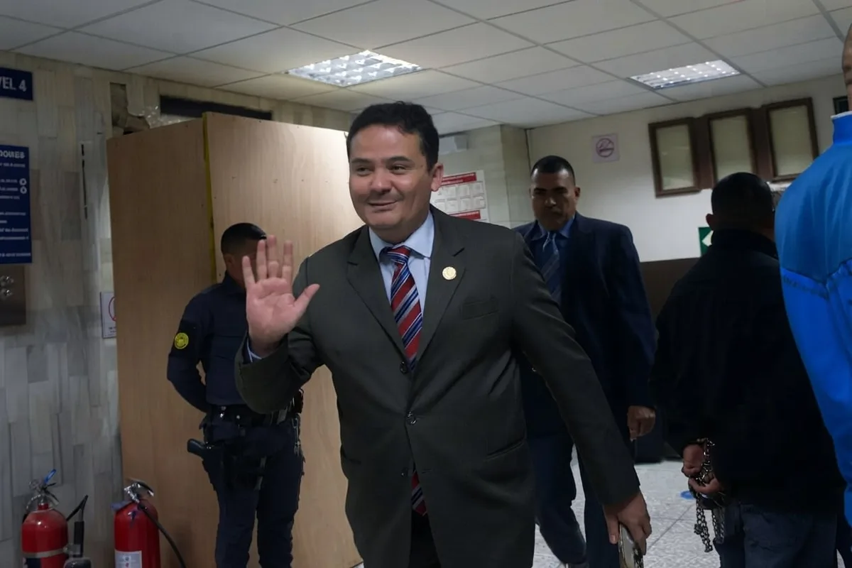 Fredy Orellana, el juez sancionado por 43 países, vuelve a la Corte Suprema de Guatemala