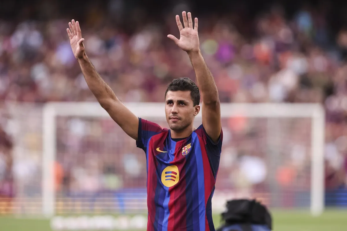 El Barça gana el Gamper con Rodri y Cancelo en la grada