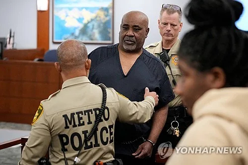 '투팍 살해지시' 갱단 두목에 사실상 종신형…30년만의 단죄